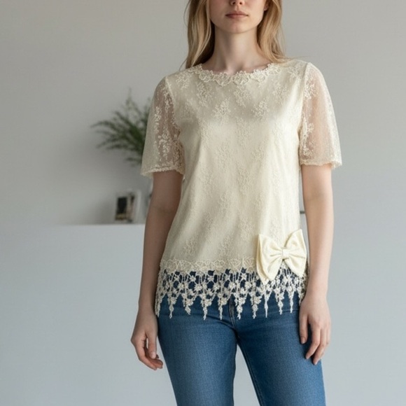 Vintage Patra Lace Overlay Bow Applique Blouse - Picture 2 of 12